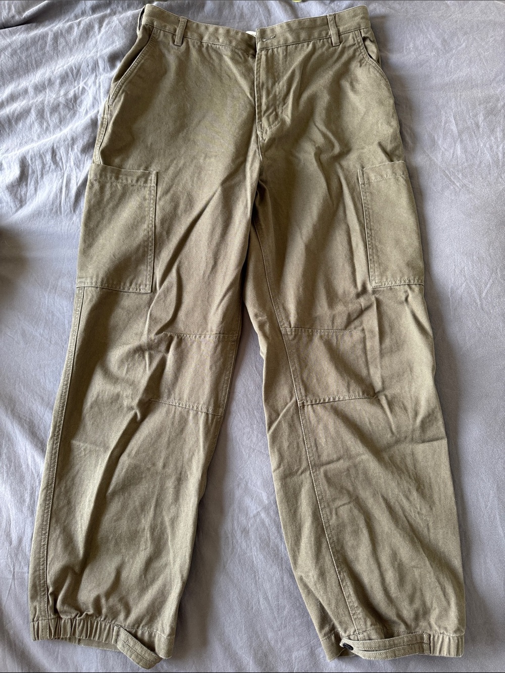 Kotn Olive Cargo Pants - Durable Utility Style